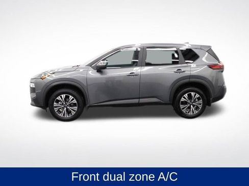 Used 2023 Nissan Rogue SV image 6