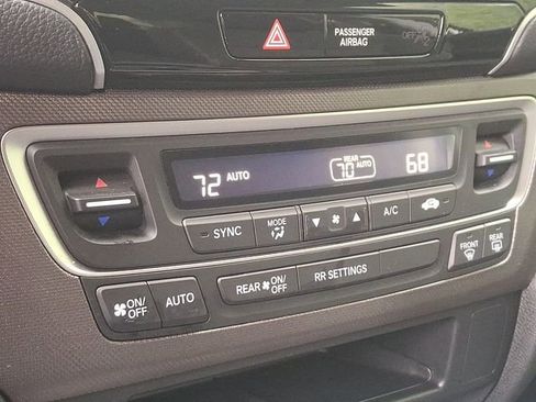 Used 2025 Honda Ridgeline Sport image 16