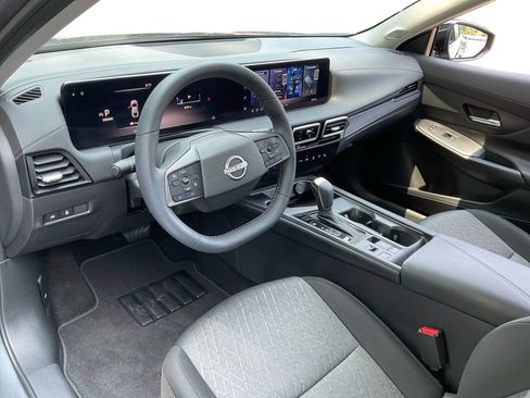 Used 2026 Nissan Sentra SV w/ SV Convenience Package FWD image 18