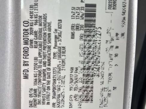 Used 2017 Ford Fusion SE w/ Fusion SE Technology Package image 13