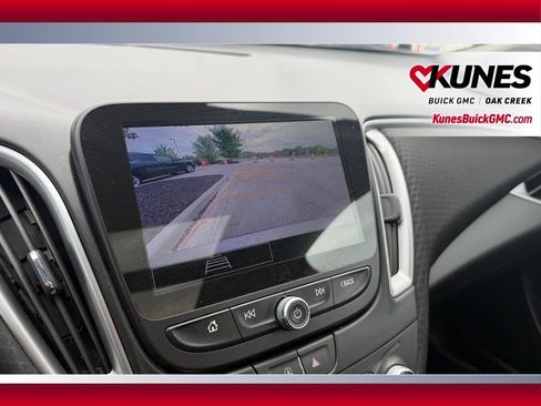 Used 2024 Chevrolet Malibu LT FWD image 20