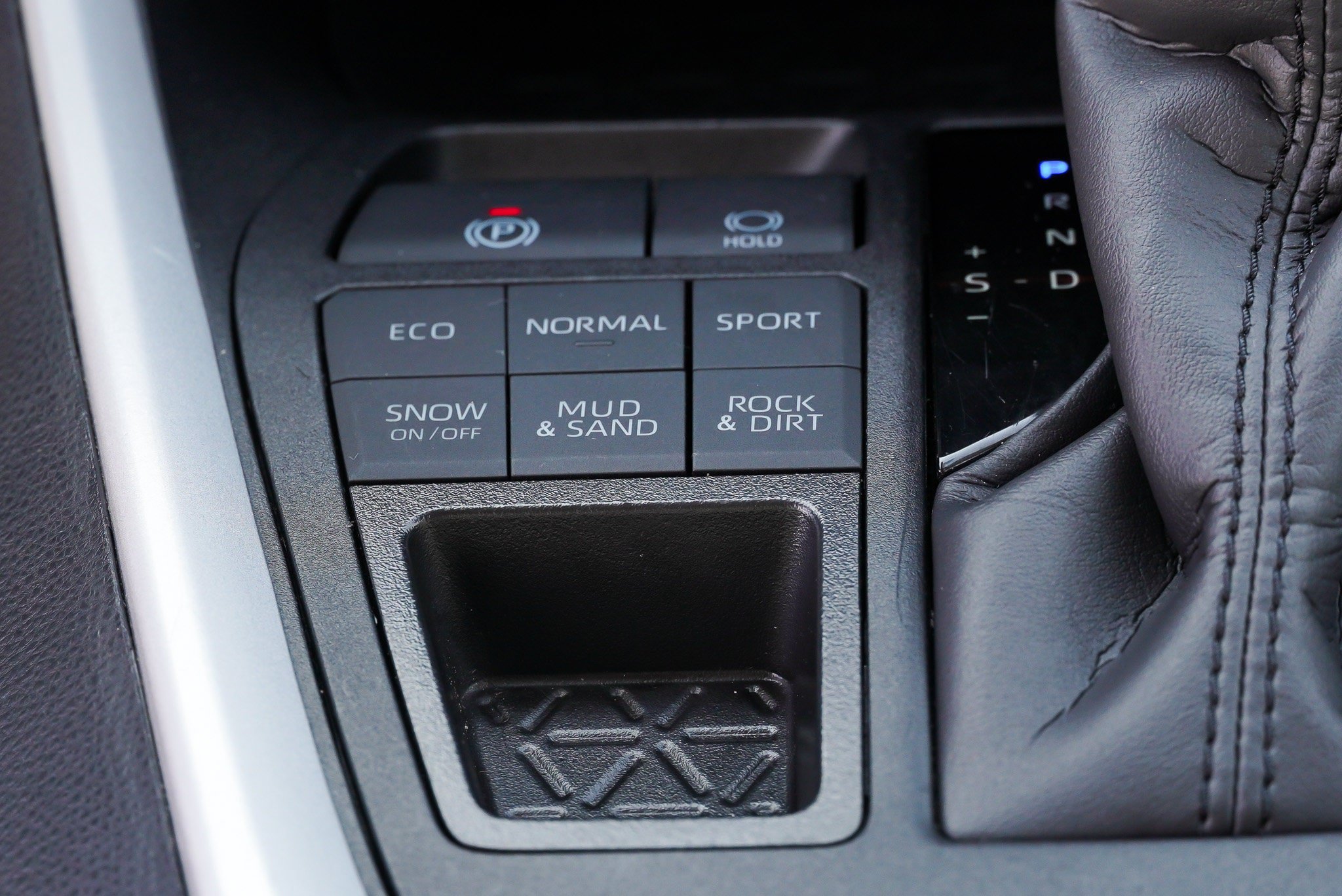 Certified 2025 Toyota RAV4 XLE AWD/4WD image 37