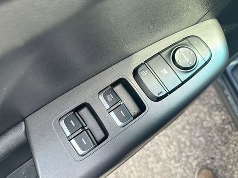 Certified 2022 Kia Sportage LX FWD image 17