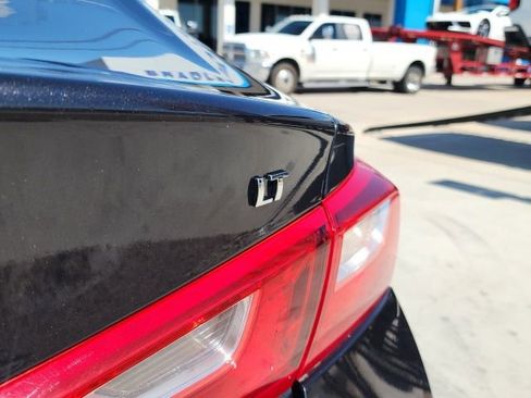 Used 2023 Chevrolet Malibu LT image 11