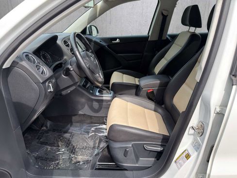 Used 2017 Volkswagen Tiguan S AWD/4WD image 11
