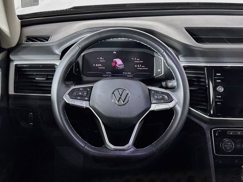 Used 2023 Volkswagen Atlas SE w/ Panoramic Sunroof Package AWD/4WD image 14