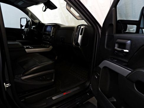 Used 2015 Chevrolet Silverado 2500 LTZ w/ Duramax Plus Package AWD/4WD image 13