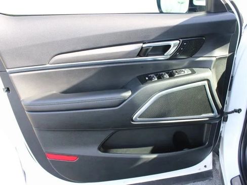 Used 2025 Kia Telluride SX X-Line AWD/4WD image 10