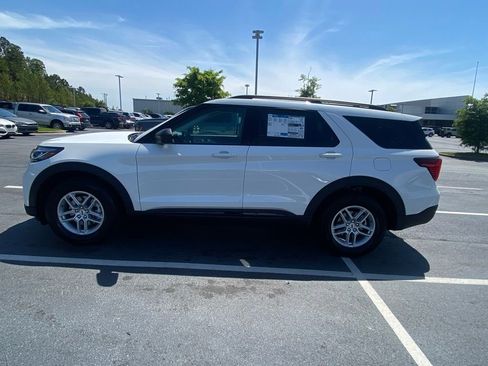 New 2026 Ford Explorer Active image 4