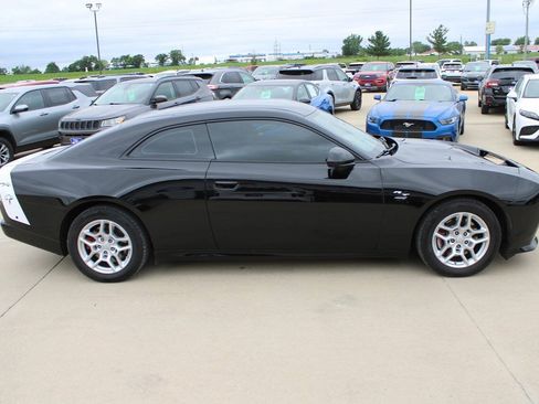 Used 2025 Dodge Charger Daytona R/T w/ Quick Order Package 25M R/T AWD/4WD image 4