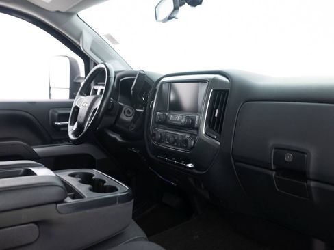 Used 2017 Chevrolet Silverado 1500 LT w/ All Star Edition AWD/4WD image 34