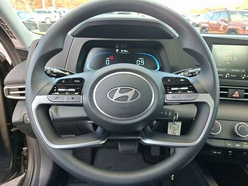 New 2026 Hyundai Elantra SE image 10