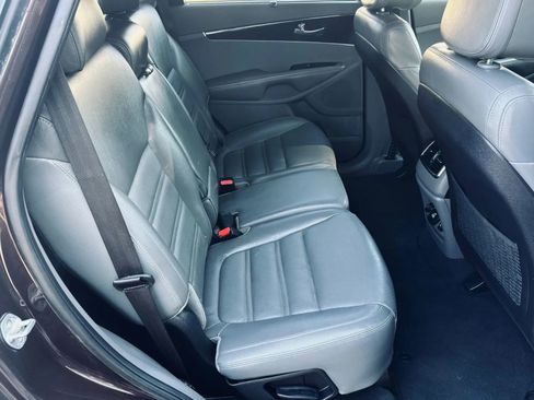 Used 2016 Kia Sorento EX w/ EX Premium Package image 23
