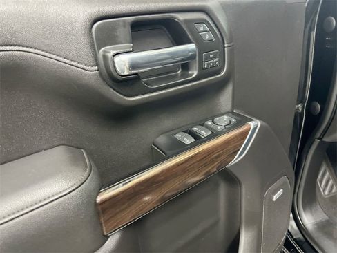 Used 2019 GMC Sierra 1500 SLT w/ SLT Premium Plus Package image 21