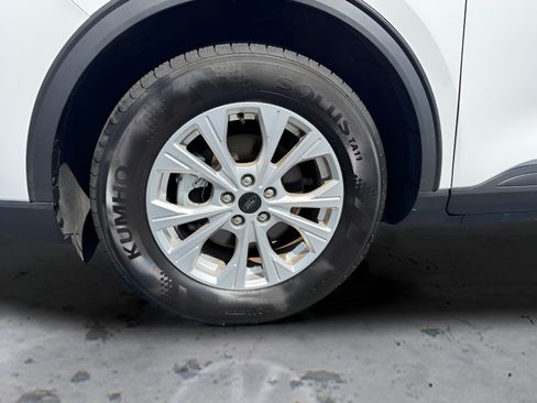 Used 2024 Ford Escape Active AWD/4WD image 40
