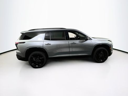 Used 2026 Chevrolet Traverse RS w/ LPO, Floor Liner Package AWD/4WD image 4