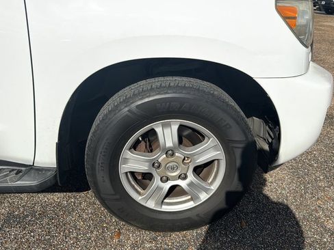 Used 2012 Toyota Sequoia SR5 image 21