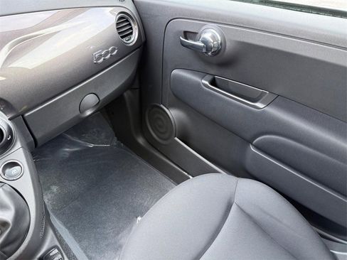 Used 2015 FIAT 500 Pop image 16