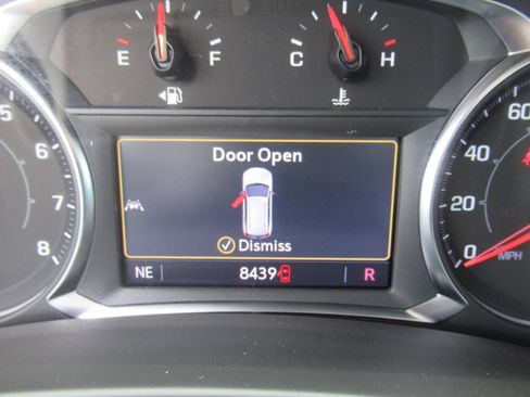 Used 2024 GMC Terrain SLE w/ Driver Convenience Package FWD image 28
