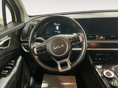 Used 2023 Kia Sportage EX AWD/4WD image 13