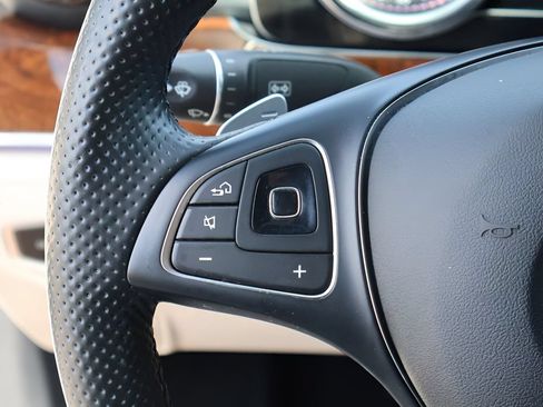 Certified 2017 Mercedes-Benz E 300 4MATIC image 31