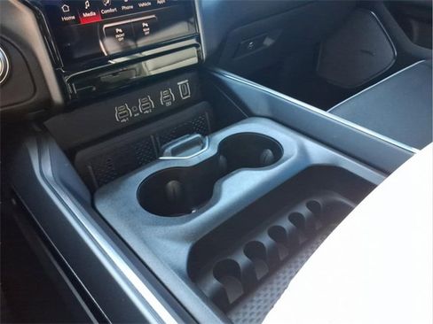 Used 2026 RAM 1500 Laramie w/ Night Edition image 19