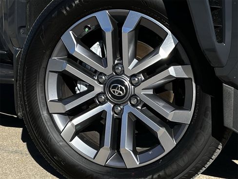 New 2025 Toyota 4Runner Limited image 27