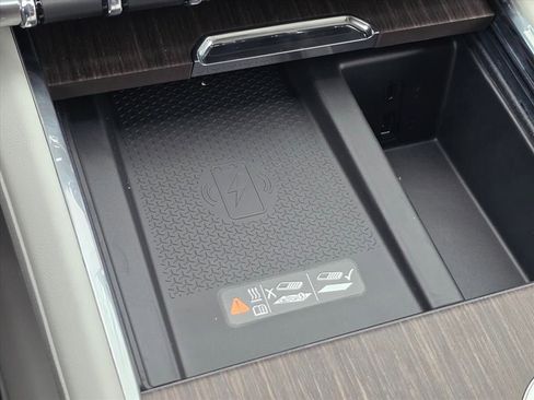 New 2026 GMC Acadia Denali w/ Super Cruise Package image 13