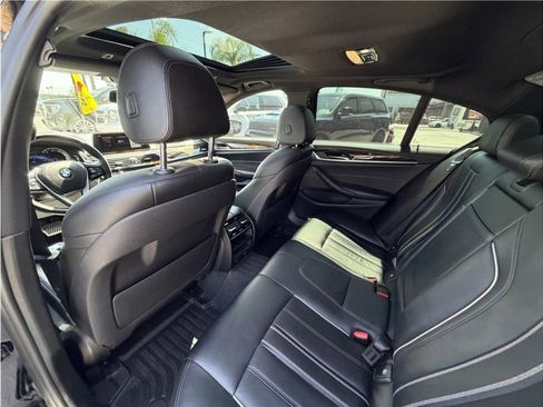 Used 2018 BMW 540i w/ Premium Package RWD image 20