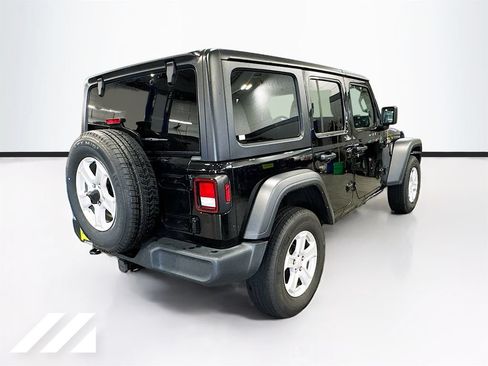 Used 2022 Jeep Wrangler Unlimited Sport AWD/4WD image 5