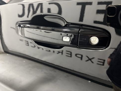 New 2026 GMC Sierra 1500 Elevation image 10