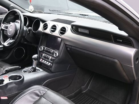 Used 2019 Ford Mustang Premium RWD image 34