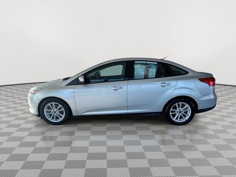 Used 2018 Ford Focus SE image 6
