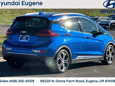 Used 2017 Chevrolet Bolt Premier w/ Driver Confidence II Package image 3