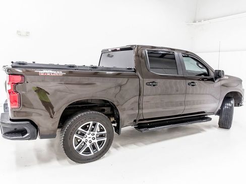 Used 2019 Chevrolet Silverado 1500 LT Trail Boss w/ Convenience Package AWD/4WD image 7