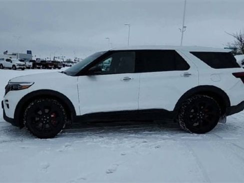 Used 2022 Ford Explorer ST w/ Equipment Group 401A image 5