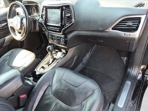 Used 2020 Jeep Cherokee High Altitude AWD/4WD image 21