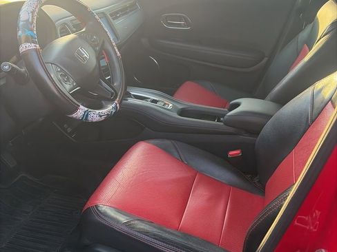 Used 2019 Honda HR-V EX image 8