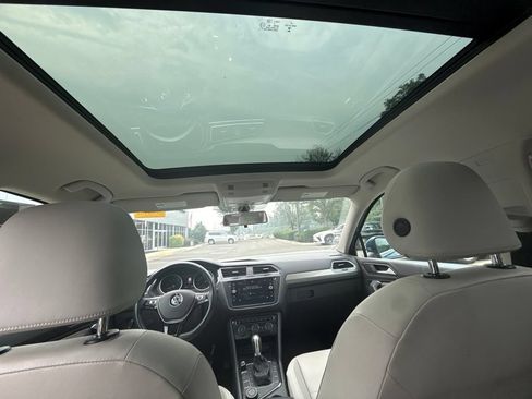 Used 2019 Volkswagen Tiguan SE AWD/4WD image 10