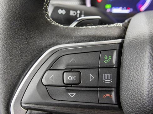 New 2025 Jeep Grand Cherokee L Altitude image 32