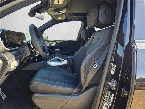 New 2026 Mercedes-Benz GLS 580 4MATIC image 13