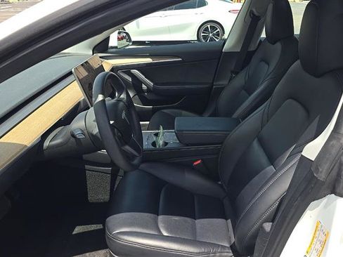 Used 2023 Tesla Model 3 Standard Range RWD image 7