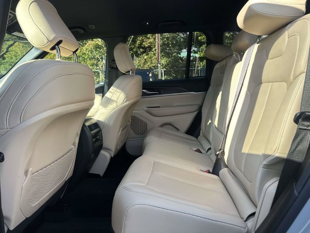 Certified 2024 Jeep Grand Cherokee Limited AWD/4WD image 18