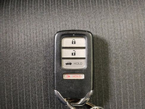 Used 2018 Honda Accord LX image 32