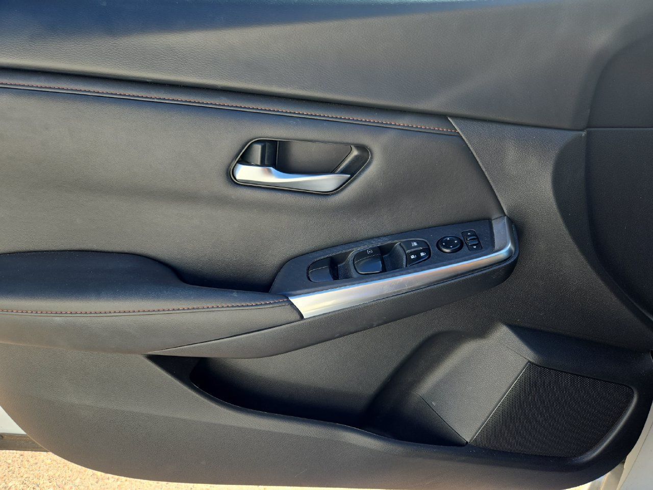 Used 2023 Nissan Sentra SR FWD image 17