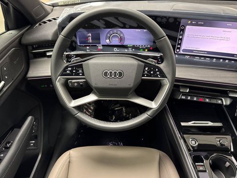 New 2026 Audi Q3 quattro 2.0T AWD/4WD image 13