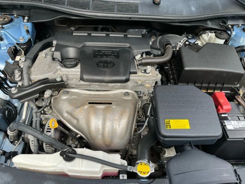 Used 2012 Toyota Camry LE image 29