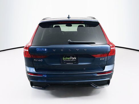 Used 2025 Volvo XC60 B5 Plus image 7