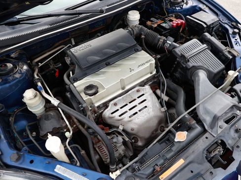 Used 2009 Mitsubishi Eclipse GS image 40