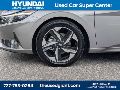 Certified 2023 Hyundai Elantra Limited w/ Cargo Package FWD image 10